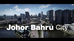 At this point, a short rail and road causeway (0.75 mile 1.2 km) crosses the strait to link the mainland with singapore. Puteri Harbour Johor 4k Youtube
