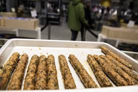 We Stuurden Iemand Naar Zweden Om De Vegetarische Ikea Hotdog Te Proeven