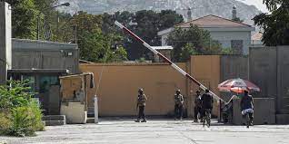 Students flee as gunmen storm afghan campus. Sielvvjnni6s2m