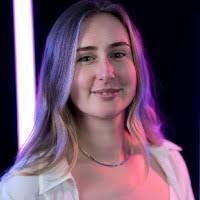 Jayne Nichols's Instagram, Twitter & Facebook