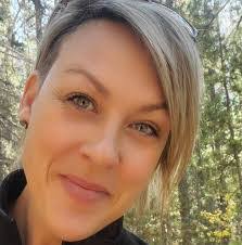 Dena Morin's Instagram, Twitter & Facebook