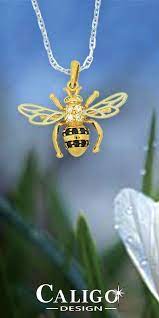 Bee Pendant Necklace 14k Gold With Black White Diamonds Bee Jewelry Bee Jewelry Bee Pendant Diamond White