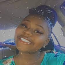 Deanna Victor's Instagram, Twitter & Facebook