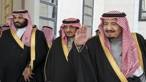 اجتاح هاشتاغ كلنا محمد بن سلمان موقع التواصل الاجتماعي تويتر في السعودية بعد ساعات من أنباء اعتقال الأميرين أحمد بن عبد العزيز ومحمد بن نايف وكتب الأمير عبد الله بن سلطان آل سعود على صفحته: Ø§Ù„Ø¹Ø§Ù‡Ù„ Ø§Ù„Ø³Ø¹ÙˆØ¯ÙŠ ÙŠØ¹ÙÙŠ Ø§Ù„Ø£Ù…ÙŠØ± Ù…Ø­Ù…Ø¯ Ø¨Ù† Ù†Ø§ÙŠÙ Ù…Ù† Ø¬Ù…ÙŠØ¹ Ù…Ù†Ø§ØµØ¨Ù‡ ÙˆÙŠØ¹ÙŠÙ† Ù…Ø­Ù…Ø¯ Ø¨Ù† Ø³Ù„Ù…Ø§Ù† ÙˆÙ„ÙŠØ§ Ù„Ù„Ø¹Ù‡Ø¯ Rt Arabic