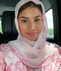 Che puan khaleeda bustamam favourite moments. Peeewiittt Masak Pun Cantik La So Sweet Yam Che Puan Khaleeda Netizen Berita Kopak Cc