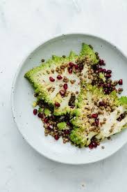 Zaatar Roasted Romanesco Steaks With Lentils And Tahini Dressing Rezept Rezepte Vegetarische Rezepte Vegetarisch