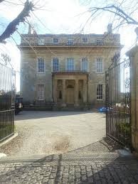 Englishcountryhousegoncourt Manoir Anglais Maison Victorienne Maisons De Campagne Anglaise