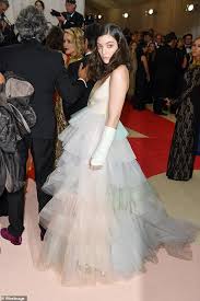 We did not find results for: Lorde 23 Reveals The Real Reason She Quit Social Media And Went Into Hiding For Eighteen Months Aktuelle Boulevard Nachrichten Und Fotogalerien Zu Stars Sternchen