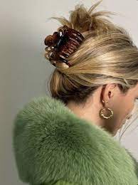 Claw Clip Style Clip Hairstyles Hair Styles Aesthetic Hair