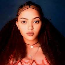 Lili Daniel (@lili_daniel2)