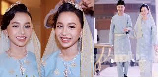 Baju pengantin menjadi hal paling pokok dan hal yang paling utama dibicarakan ketika akan melakukan proses pernikahan. Omg Cantiknya Baju Dia Viral Baju Pengantin Klasik