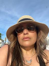 Slut wife Becky Tailor gets soles creamed after good pussy and ass fuck