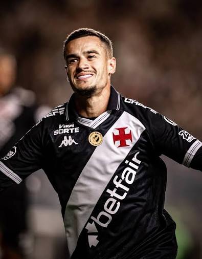 🚨AGORA: O Santos negocia a contrata&ccedil;&atilde;o do meia Philippe Coutinho, que est&aacute; sem clube desde a sa&iacute;da do Vasco, em fevereiro. 🗞️ Lucas Musetti.