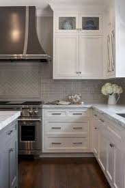 75 Lovely Kitchen Backsplash Decor Ideas Kitchenbacksplash Kitchendeco Kitchen Cabinets And Countertops Modern Kitchen Cabinet Design Kitchen Cabinets Decor