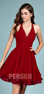 La soie est aussi très populaire pour les robes de soirée. Robe De Soiree Courte Rouge Bordeaux Halter A Dos Dentelle Persun Fr Robe De Soiree Bordeaux Robe Bordeaux Mariage Robe Bordeaux