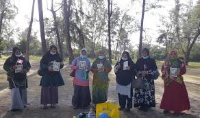 Manakala seruan azan bagi negara yang baru merdeka ini menyeru kepada. Muslimat Jejak Erti Merdeka Sebenar