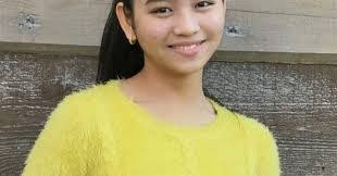 Karen Rew's Instagram, Twitter & Facebook