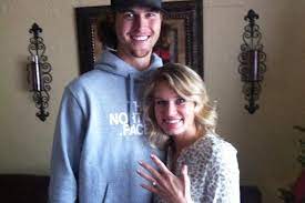 Jacob degrom wife is a mystery woman though everyone knows him the pitch. Baseball Star Jacob Degrom Breaks 108 Year Old Record Who Is His Stunning Wife Daily Star