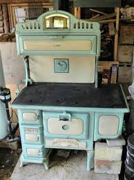 Poele A Bois L Islet 1927 Negociable Autre Ville De Montreal Kijiji Kitchen Stove Stove Decor Farmhouse Kitchen