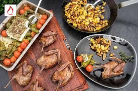Gegrillte Brieftauben Mit Bratkartoffeln Und Gemuse In 2020 Fleischrezepte Lebensmittel Essen Schickling Grill