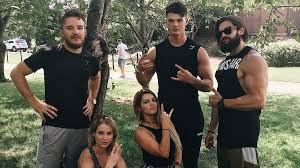 Shop the most exclusive gymshark men's items offers at the best prices with free shipping at buyma. The 26 Year Old With A 100m Sportswear Brand Bbc News