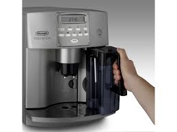 The delonghi magnifica s smart is an expensive competitor. Magnifica Esam 3500