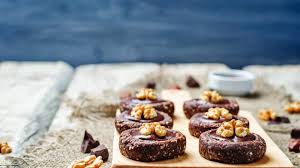 Dieses Leckere Rezept Stammt Von Hallo Hessen Zuschauerin Waltraud Muller Aus Tann Rhon Lecker Platzchen Backen Walnussplatzchen