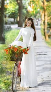 Có phải em, mùa thu Hà Nội | Xem những mẫu áo yếm đẹp nhất tại đây - Foci -  Thời Trang Cao Cấp Cho Người Việt