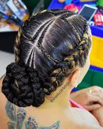 Bun On Natural Hair Ideas That Create Polished Look New Natural Hairstyles Natural Hair Styles Natural Hair Treatments Natural Hair Bun Styles