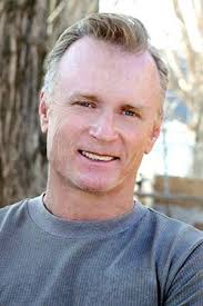 Doug Traer : biographie, filmographie, photos & vidéos