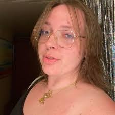 Ann Gervais's Instagram, Twitter & Facebook