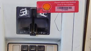 While both types of credit card are rewards cards, the way those rewards are earned set them apart. How To Avoid Being A Victim Of Credit Card Skimming At Gas Pumps While Still Using Your Credit Card Quora