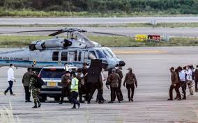 El helicóptero militar en el que se desplazaba el presidente iván duque entre sardinata y cúcuta, en norte de santander, fue atacado a tiros en la tarde de este viernes según confirmó la casa de nariño. Yqq1cap5 Vaafm
