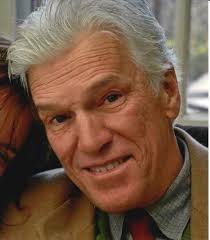 Robert A. 'Mike' Kaiser, 74, newspaper editor who started at Buffalo News