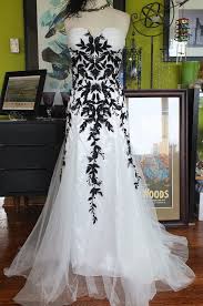 Black And White Lace Wedding Dress Black And White Wedding Dress Alternative Wedding Dress Lace Tulle Gown Sz 14 Black White Wedding Dress Alternative Wedding Dresses White Wedding Dresses
