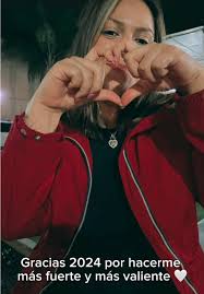 Gracias 2024 ❤️ Hoy dejó ir todo eso que me pesa y abrazo con esperanza,  todo lo bueno que el destino tenga para ofrecerme 2024 te agradezco, te  reconozco y te dejo ir, nunca entenderé porque fuiste ...