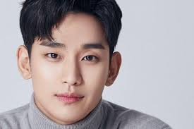 If you've watched the 2013 movie secretly, greatly, his character as won ryu hwan/dong gu should have made an impression on you, after all, the top. Kim Soo Hyun Confirmed To Return To Small Screen For 1st Drama In 5 Years