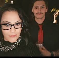 Dennis Woolfolk's Instagram, Twitter & Facebook