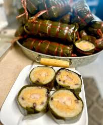 Kính mời cả nhà ủng hộ! Bánh tét $10/don Nhân chuối hoặc đâu xanh thịt mỡ  Tết có 2 size $10-$16 Order xin TEXT 713 751 9669 Lan Pickup khu 77072 gần