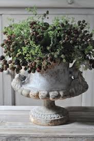 Pin By Loes Vd Veer On Flower Flower School Garden Urns Flower Arrangements