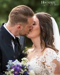 Hochzeit Auf Den Ersten Blick Fremdes Paar Heiratet Blind Trotz Des Altersunterschieds Von 11 Jahren