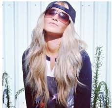 To deal with bad hair day in the summer, get yourself a headscarf. Backwards Hat Girl Google Search Hat Hairstyles Cara Loren Hair Backwards Hat