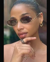 Aya Jones (@iamayajones) • Instagram photos and videos