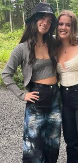 Hard nip : rCharliDamelioMommy