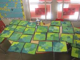 St Patrick S Day Art Project On Contrast In A Family Of Colors Saint Patricks Day Art Classroom Art Projects Spring Season Art