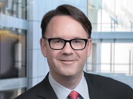 How a Looming Recession Impacts CRE Deals