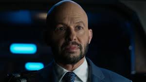 Vilken Lex Luthor är bättre? Supergirl eller Titans? : r/superman