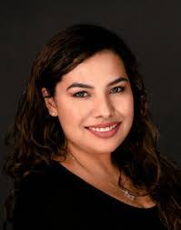 Julianna Arnett's Instagram, Twitter & Facebook