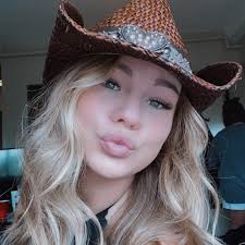 Alexia Evans (@lexit799) • Instagram photos and videos