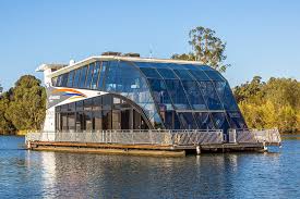 5 bedroom houseboat stay in alleppey is specially for families and groups. Best Price Here For Murray River Houseboat Boatel Luxury All Seasons Houseboats
